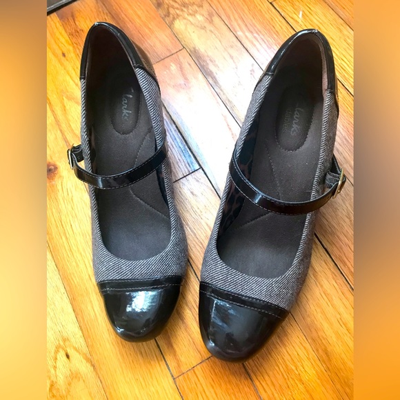 Clark’s Pumps 👡 - Picture 2 of 8